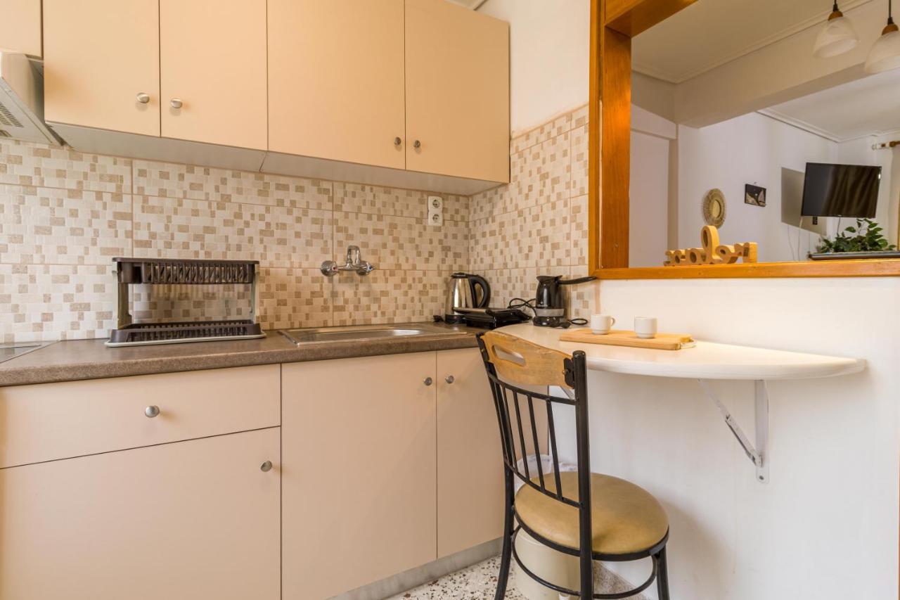 Loutraki Beach & Casino Condo Bagian luar foto
