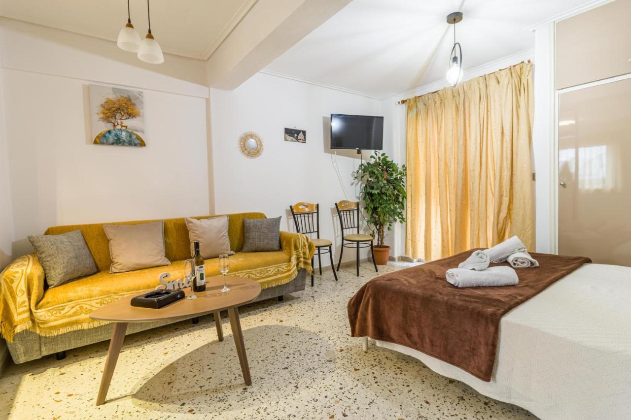 Loutraki Beach & Casino Condo Bagian luar foto