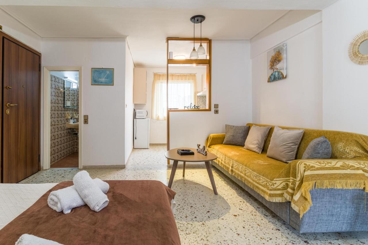 Loutraki Beach & Casino Condo Bagian luar foto